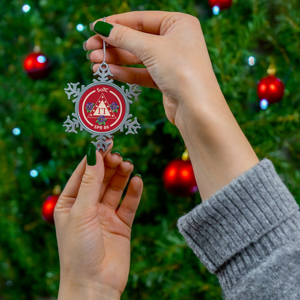 HU SOTC SPR '86 Pewter Snowflake Ornament — SPR 86 Tri Delta Holiday Keepsake